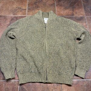L.L. Bean Men's Zip-Up Sweater in Olive Green